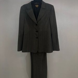 Grey pants suit